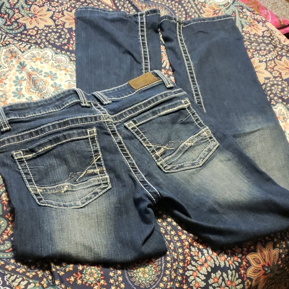 BKE Women’s Boot Cut Jeans in Dark Wash Blue - Picture 2 of 11